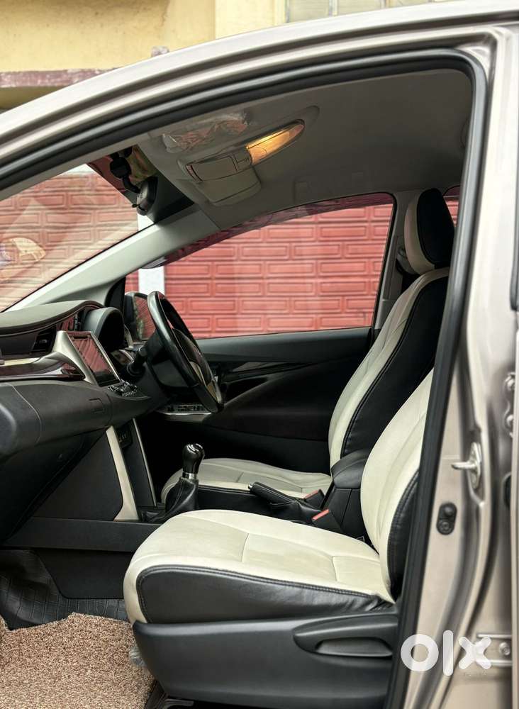Toyota Innova Crysta 2.4 V, 2017, Diesel