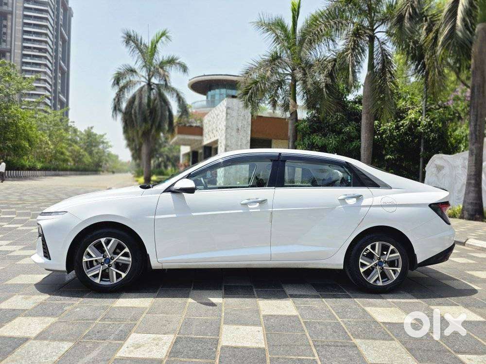 Hyundai Verna 1.5 Sx (o) Vtvt, 2024, Petrol