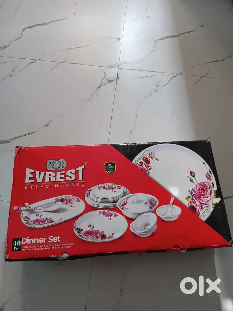 DINNER SET(Brand new)