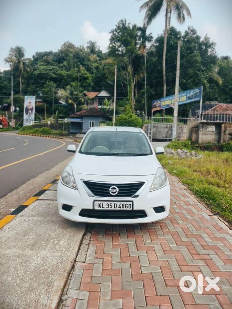 Nissan Sunny, 2012, Diesel