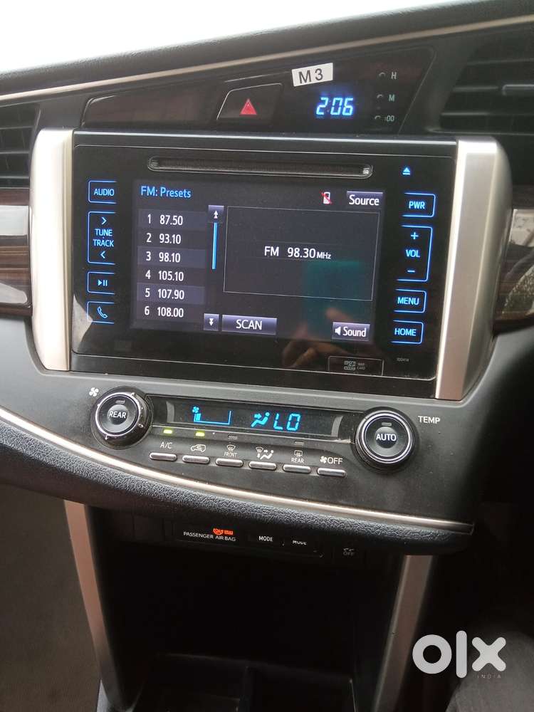 Toyota Innova Crysta 2.8z Automatic, 2017, Diesel