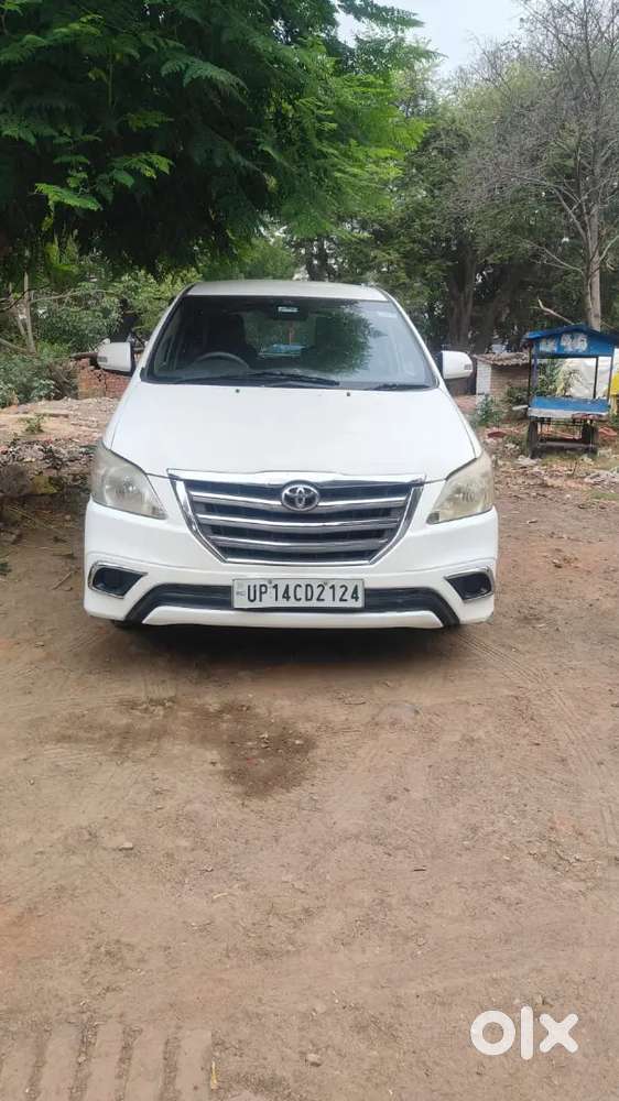Toyota Innova 2014 Diesel Well Maintained