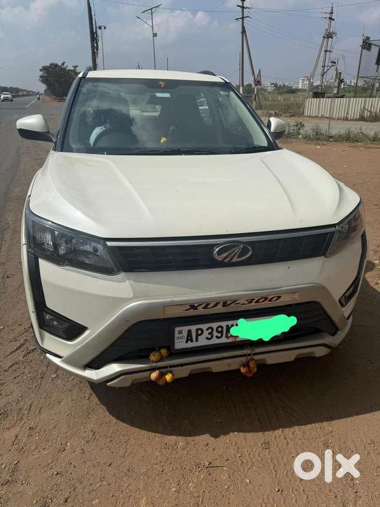 Mahindra Xuv300 2022 Diesel 46500 Km Driven