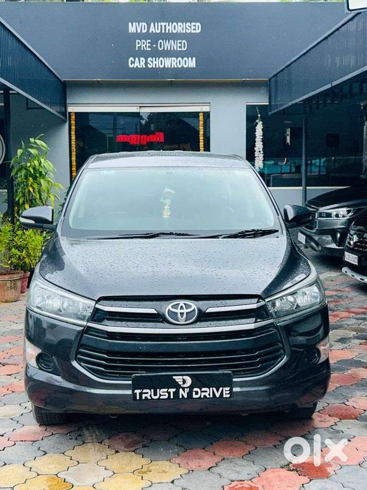 Toyota Innova Crysta 2.4 G Mt 8s, 2017, Diesel