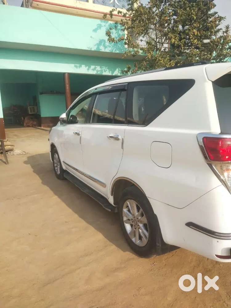Toyota Innova Crysta 2018