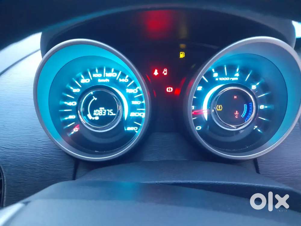 Mahindra Xuv500 W10  Diesel 2016