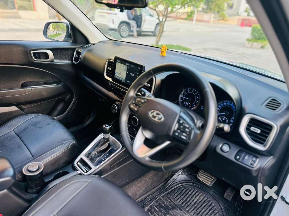 Hyundai Venue 1.0 Sx (o) Turbo Dct, 2019, Petrol