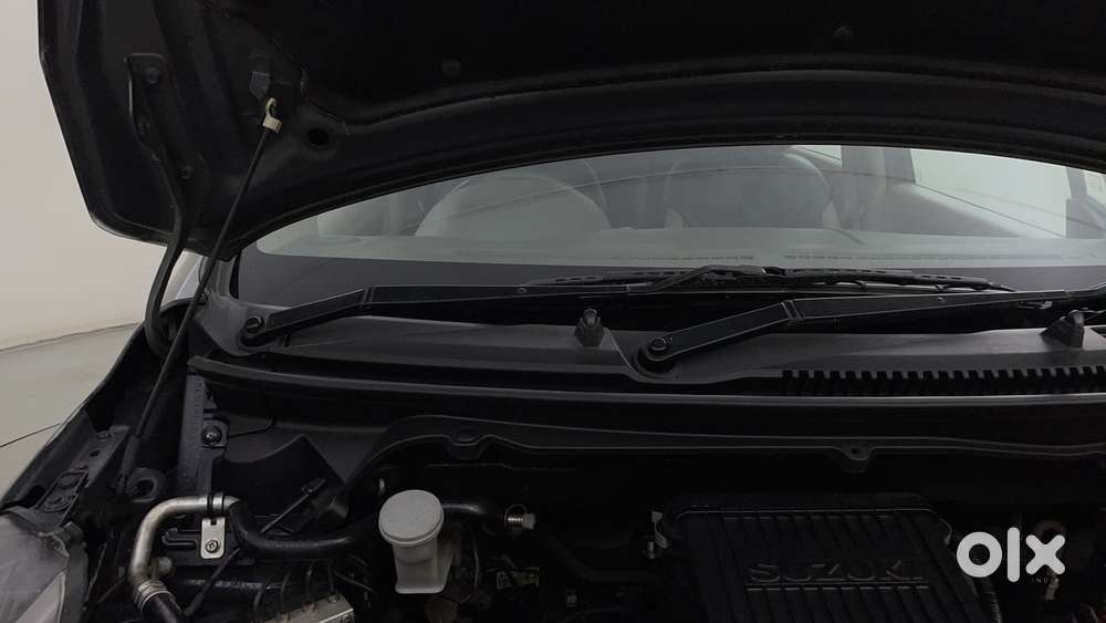 Maruti Suzuki Ertiga Vxi At, 2018, Petrol