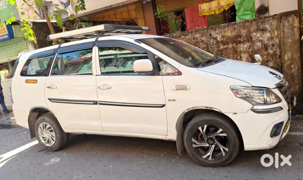 Toyota Innova 2.5 G 2015
