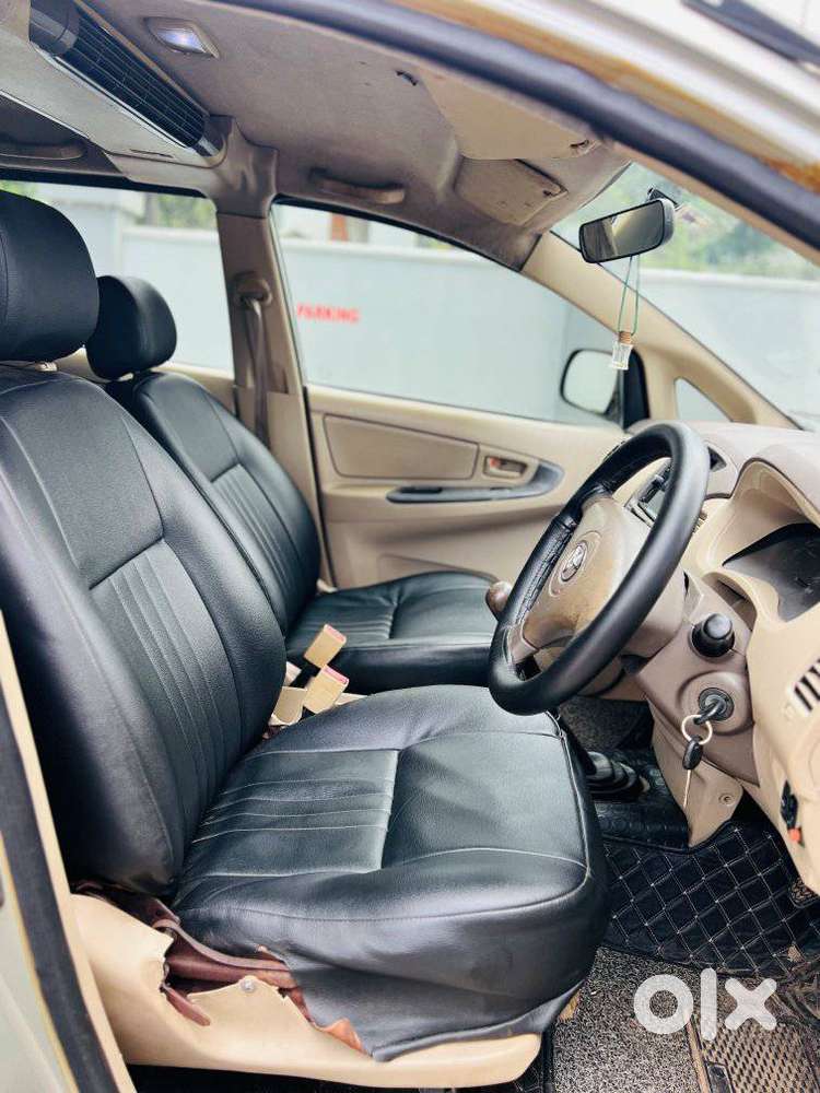 Toyota Innova 2.5 E 8 Str, 2007, Diesel