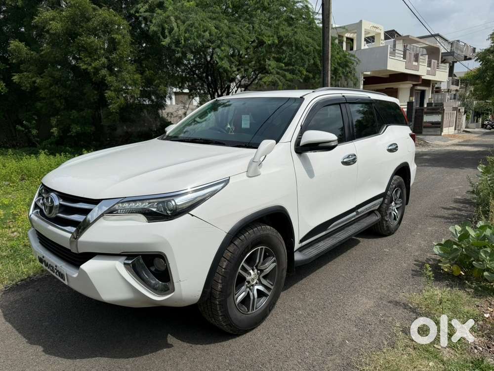2017 Toyota Fortuner Legender