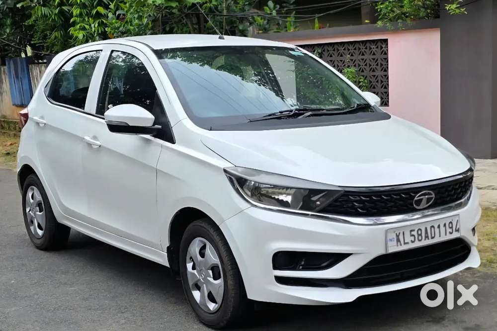 Showroom Condition 2020 Tata Tiago Xt Petrol Manual Second Owner