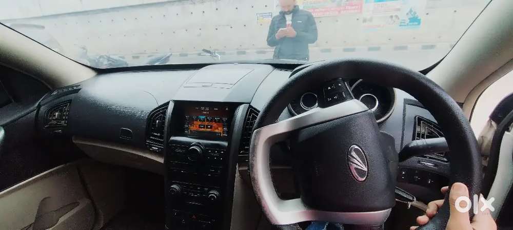 Sunroof Wali Mahindra Xuv 500 (automatic) – Best Condition Ki Gadi!