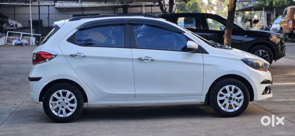 Make _ Tata 
Variant _  Tiago Xz Petrol 
Model _ 2018(2),