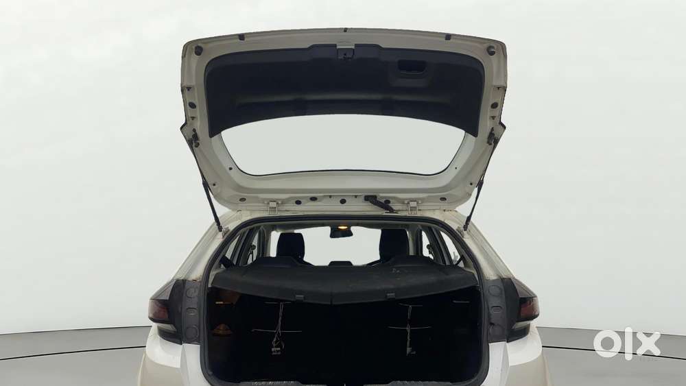 Tata Altroz 1.2 Xt I-turbo Petrol, 2021, Petrol