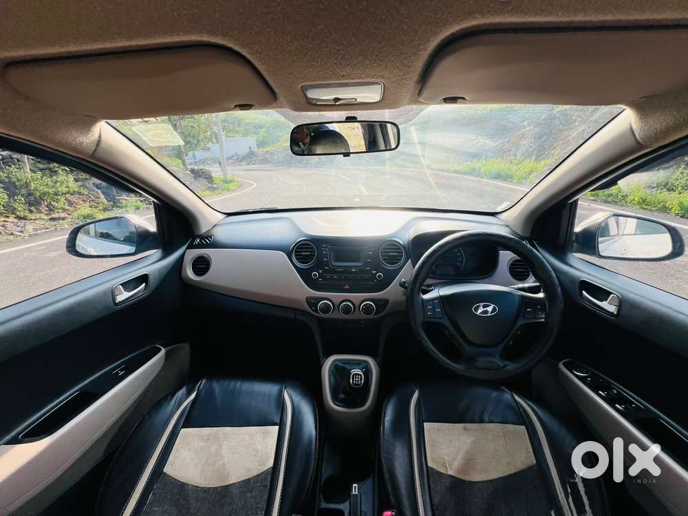 Hyundai Grand I10 Sportz, 2015, Petrol