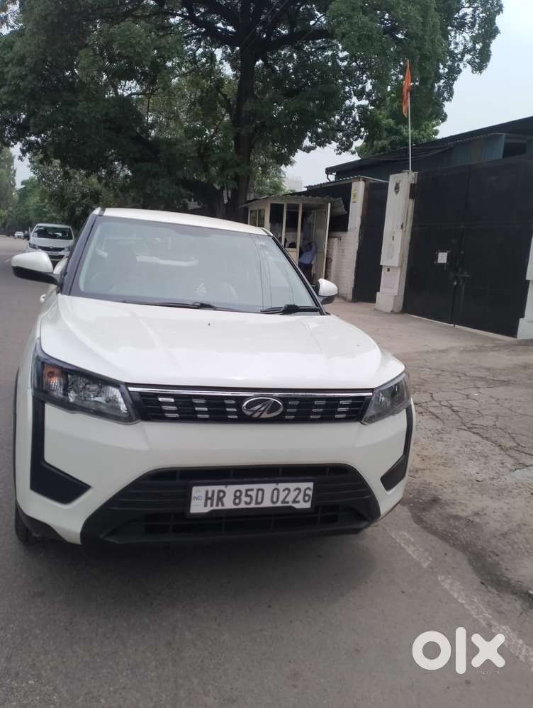 Mahindra Xuv300 W4, 2020, Petrol
