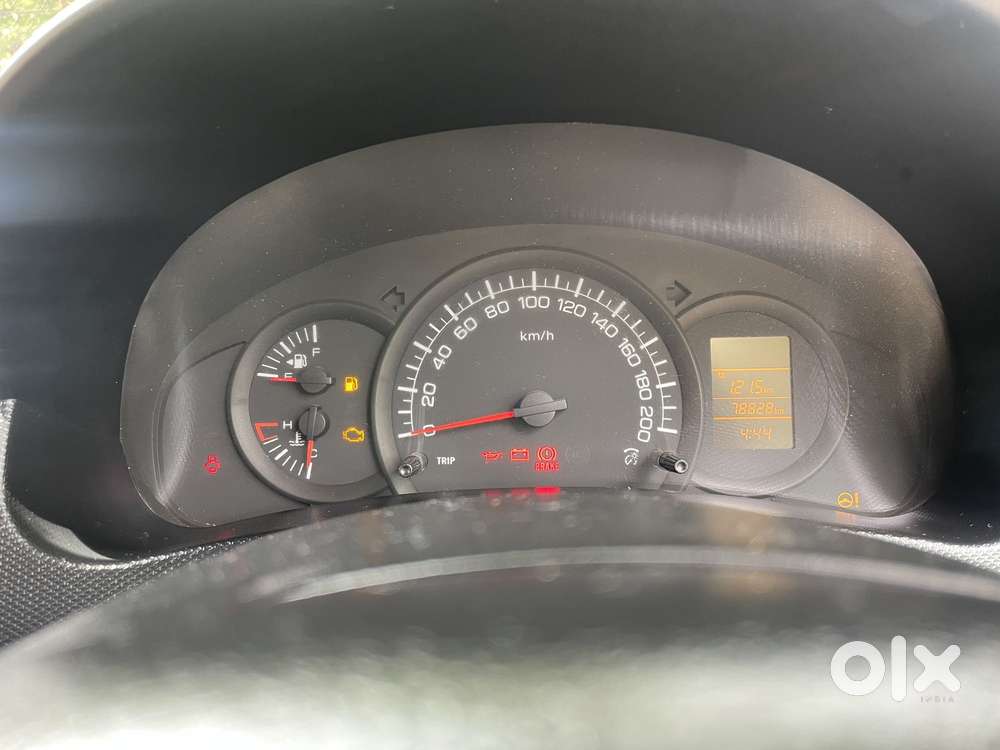 Maruti Suzuki Swift Lxi Option, 2012, Petrol