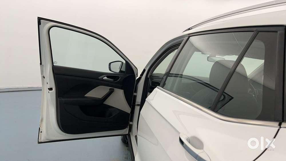 Volkswagen Taigun Topline 1.0 Tsi At (electric Seats), 2022, Petrol