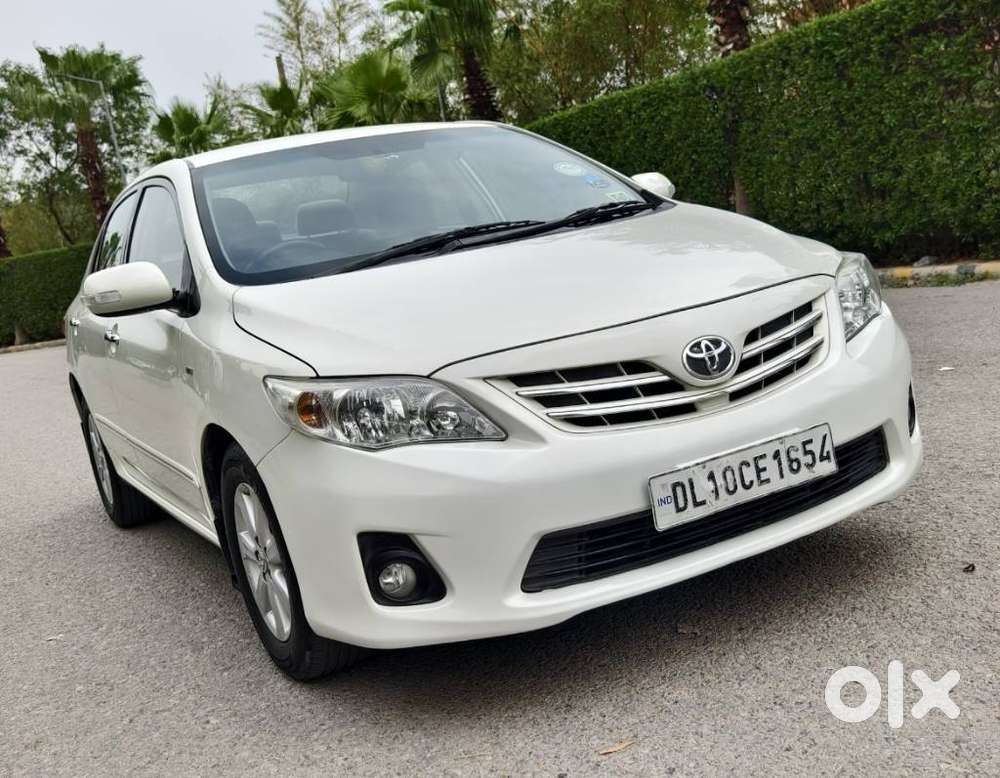 Toyota Corolla Altis 1.8g Limited, 2012, Petrol