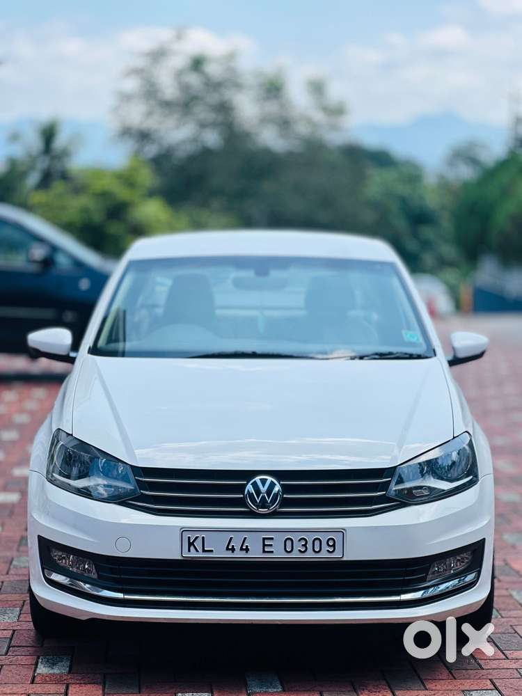 Volkswagen Vento 1.2 Tsi Highline Plus At, 2016, Petrol