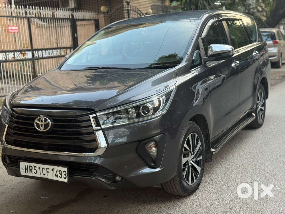 Toyota Innova Crysta 2.8 Zx At 7 Seater, 2021, Diesel