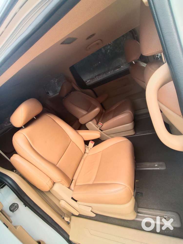 Kia Carnival Premium, 2021, Diesel