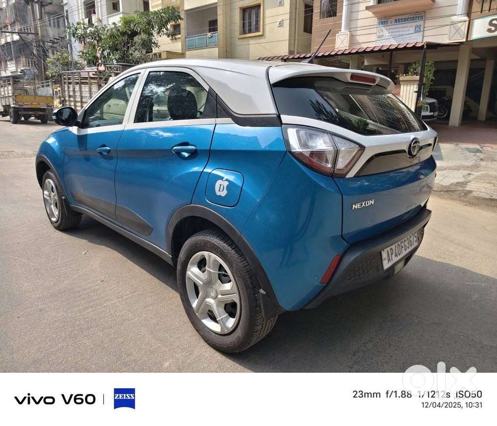 Tata Nexon 1.5 Revotorq Xm (s), 2018, Diesel