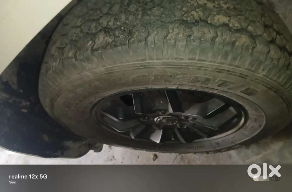 Mahindra Tuv 300 2016 Diesel 80000 Km Driven