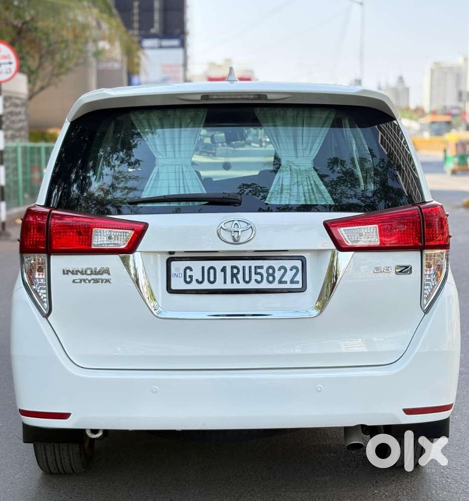 Toyota Innova Crysta 2.8z Automatic, 2016, Diesel