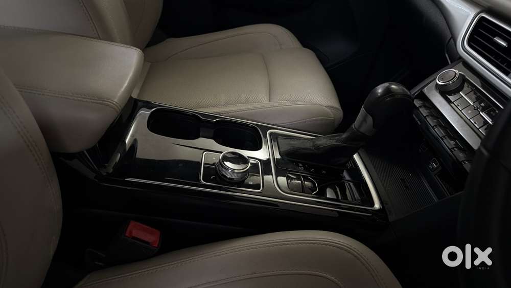 Mahindra Xuv700 2.0 Ax 7 Petrol At Luxury Pack Str, 2023, Petrol