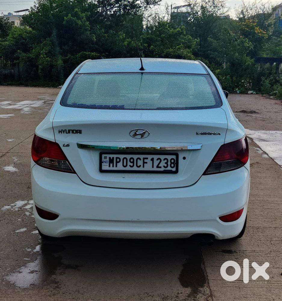 Hyundai Verna Fluidic 1.6 Vtvt Sx Opt, 2012, Petrol