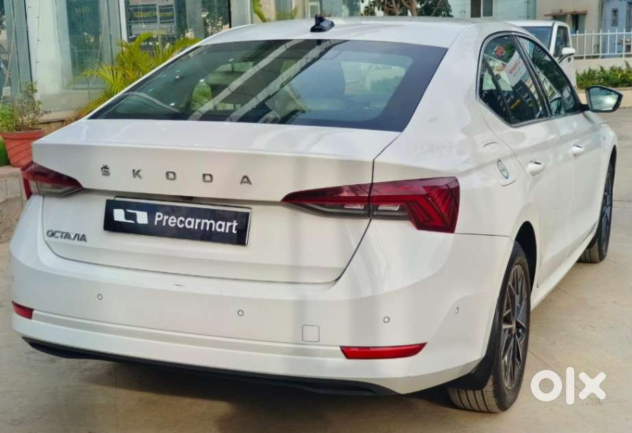 Skoda Octavia 2.0 L K Tsi At, 2022, Petrol