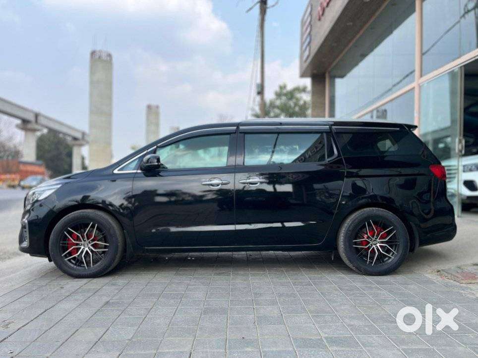 Kia Carnival Limousine, 2021, Diesel