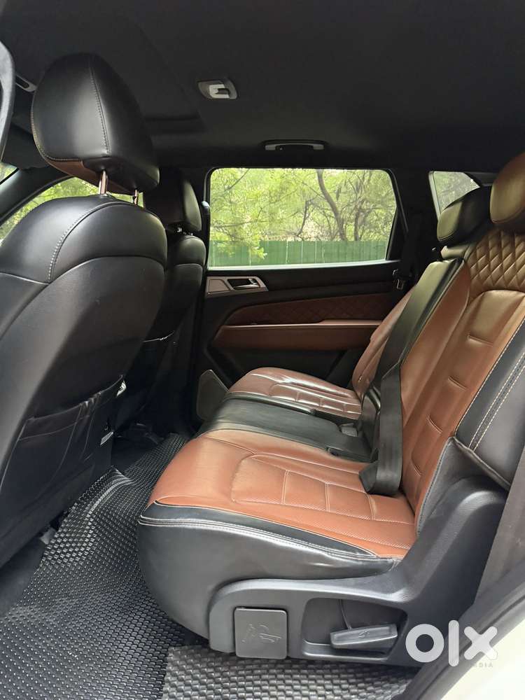 Mahindra Alturas G4 4x4 At, 2019, Diesel