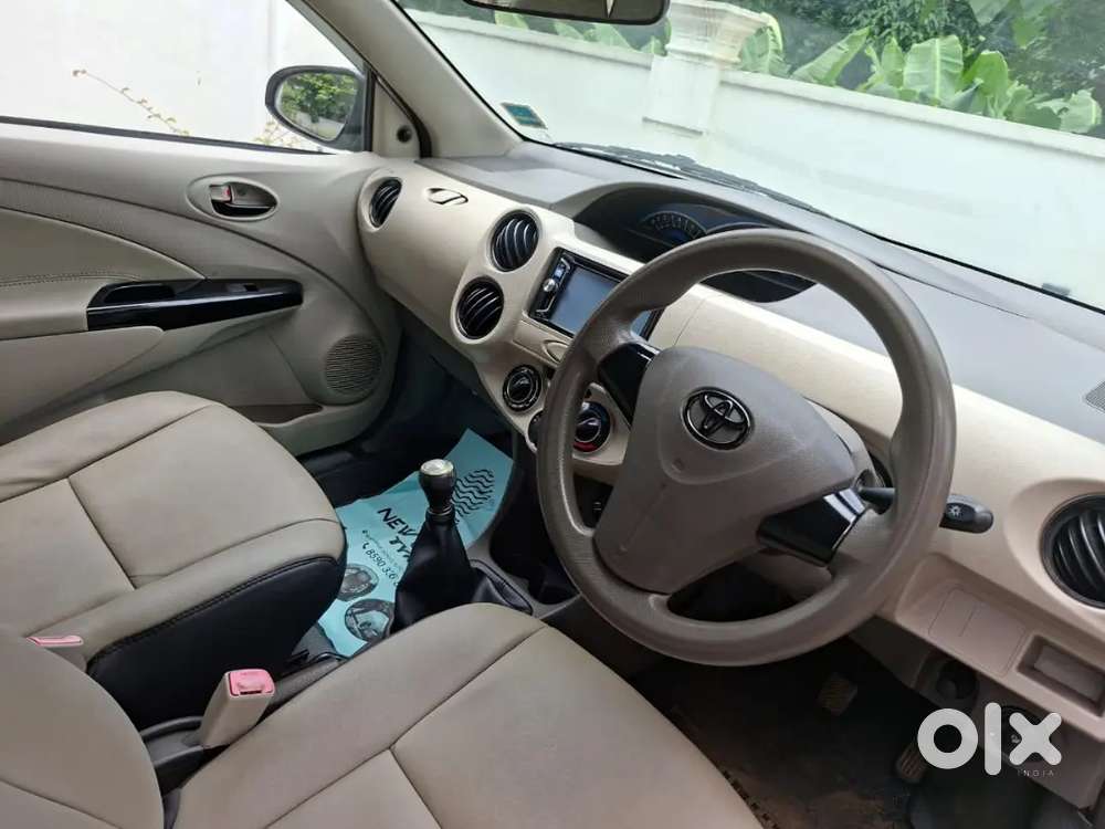 2015 Toyota Etios V 1.5 Petrol 98000km