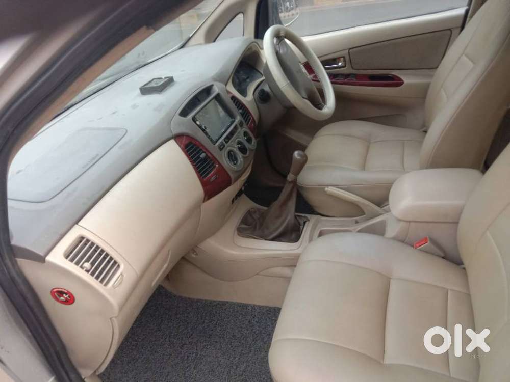 Toyota Innova 2009-2011 2.5 E 8 Str, 2007, Diesel