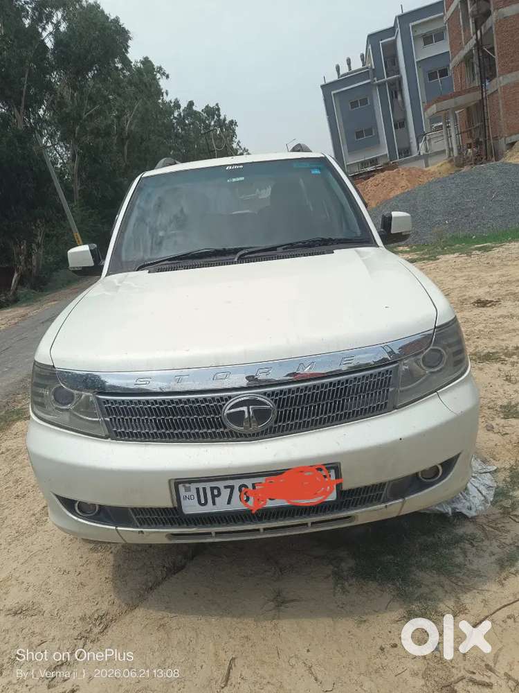 Tata Safari Storme 2017