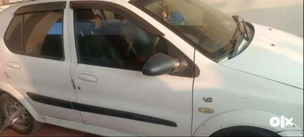 Tata Indica V2 Dlx Free Tvs Star Sport Bike