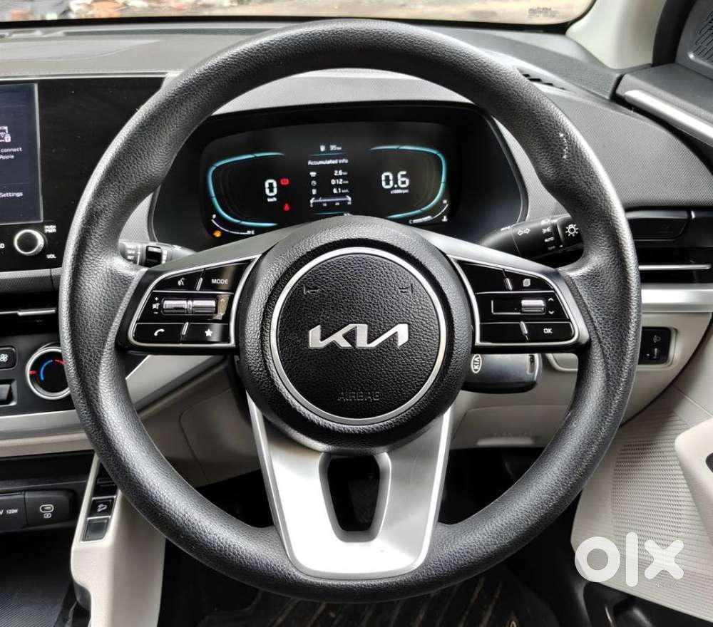 Kia Carens 1.5 Prestige 7 Str, 2023, Petrol