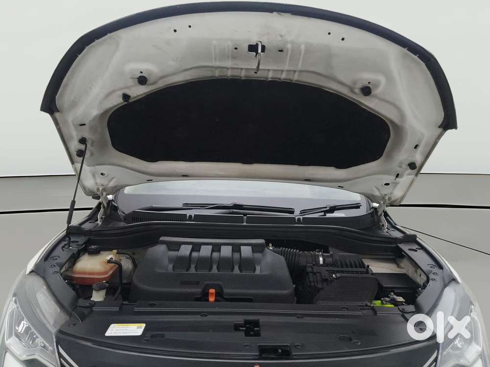 Mahindra Xuv700 2.0 Ax 7 Petrol At Luxury Pack Str, 2023, Petrol