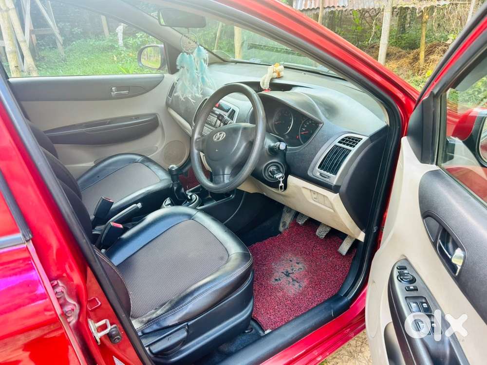 Hyundai I20 Magna Petrol 2013
