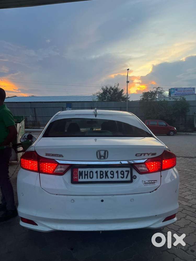 Automatic Honda City Petrol+cng