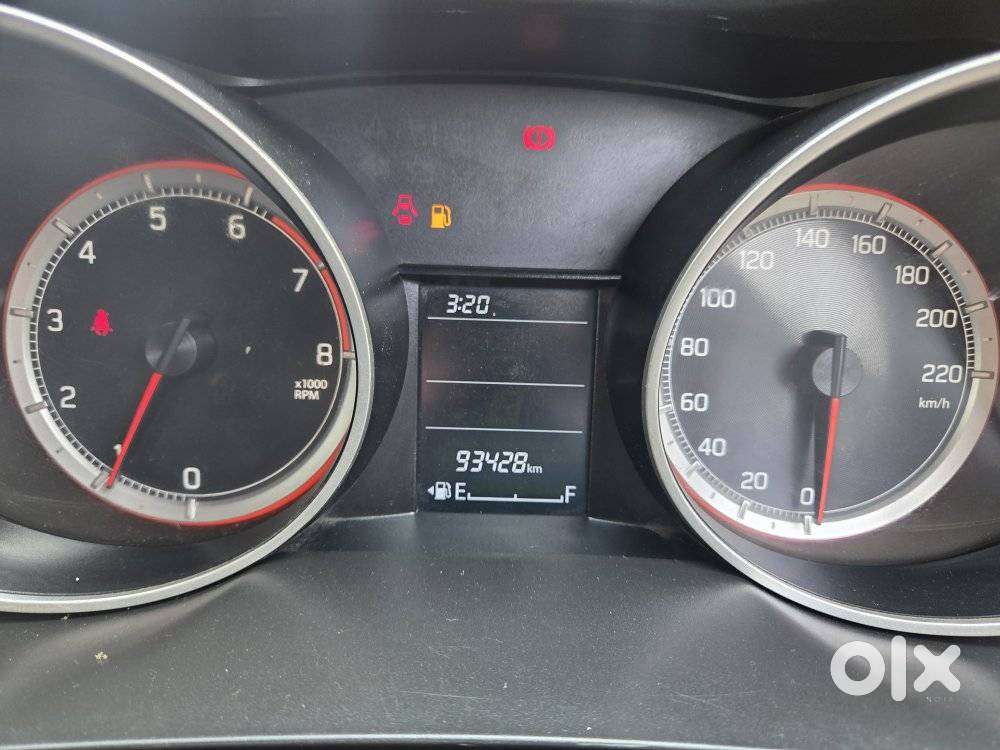 Maruti Suzuki Swift Vxi + Manual, 2019, Petrol