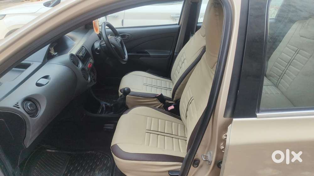 Toyota Etios Liva 2011-2012 G, 2012, Petrol