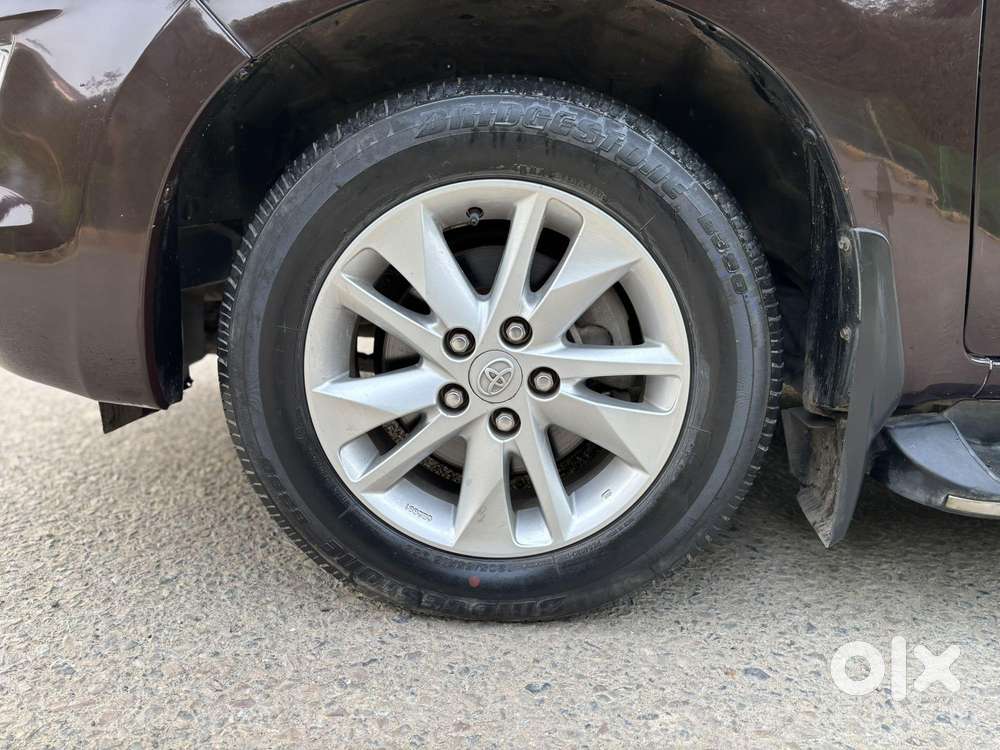 Toyota Innova Crysta 2.7 Gx Mt 8s, 2020, Petrol