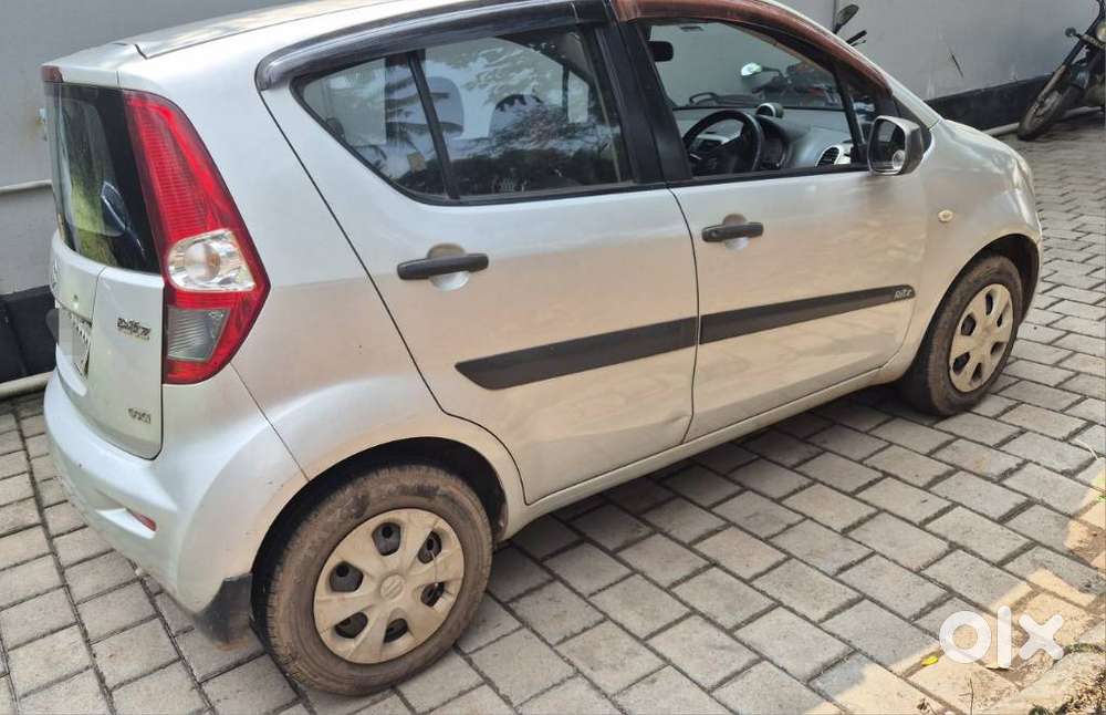 Maruti Suzuki Ritz Vxi, 2012, Petrol