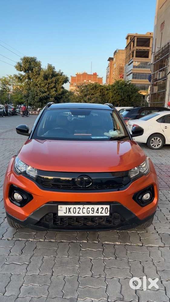 Tata Nexon Xza+ (top Model)  Automatic  Petrol  Well Maintained