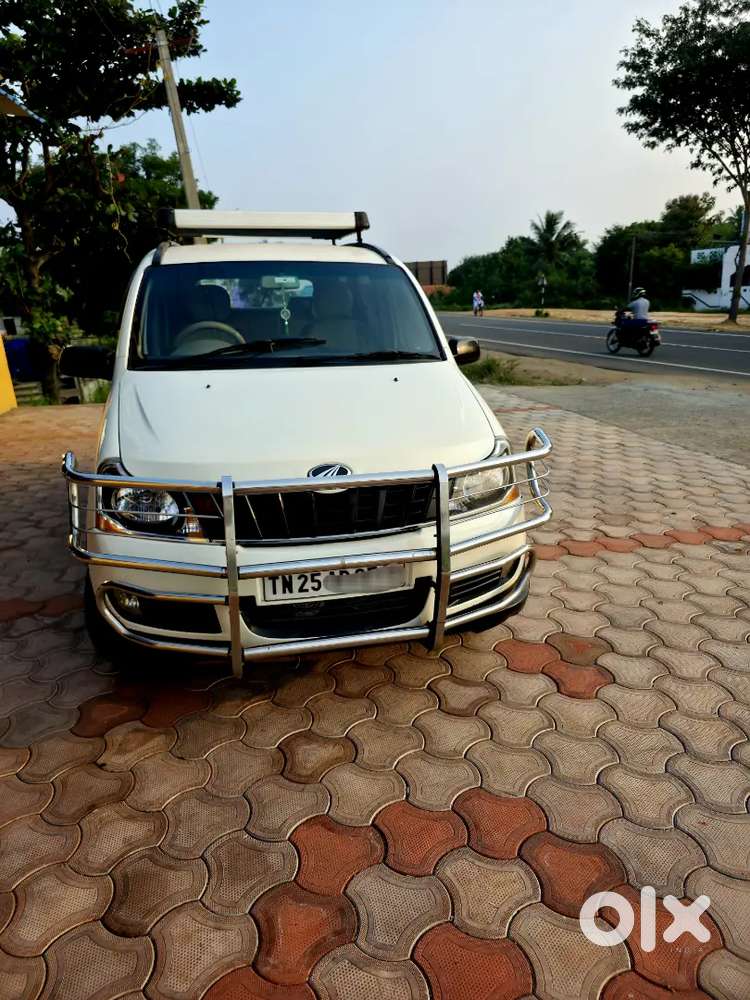 Mahindra Xylo 2016