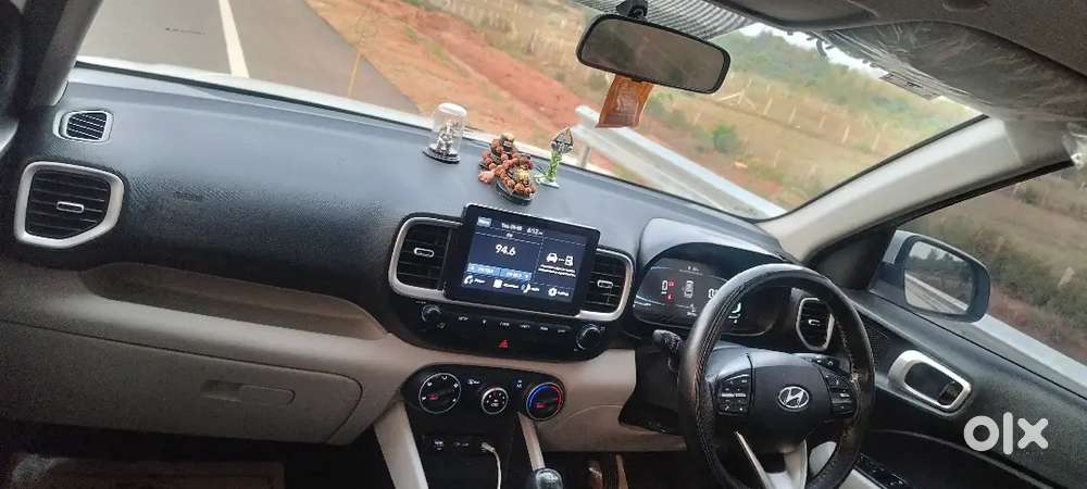 Hyundai Venue 2024 Good Maintenance Well Condition -57000